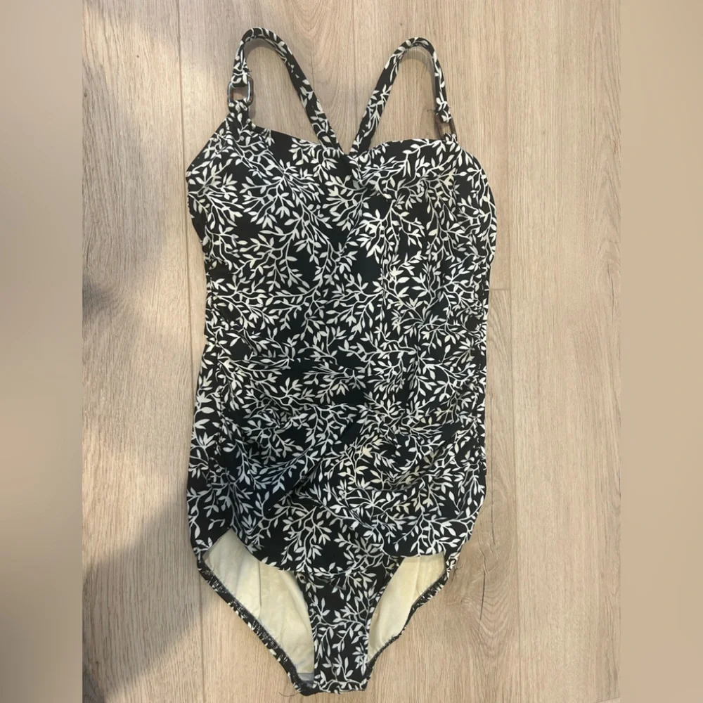 Lands' End Swimsuit Tank Plus 18W Padded Shelf Bra Side Ruching Black Leaf Print - Picture 2 of 7